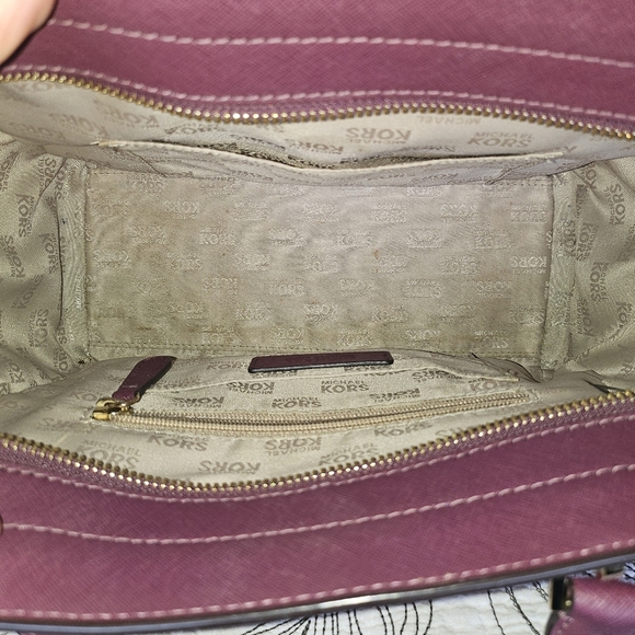 VGUC Michael Kors Black Tina Small Satchel Crossbody Purple Saffiano Leather - Picture 11 of 16